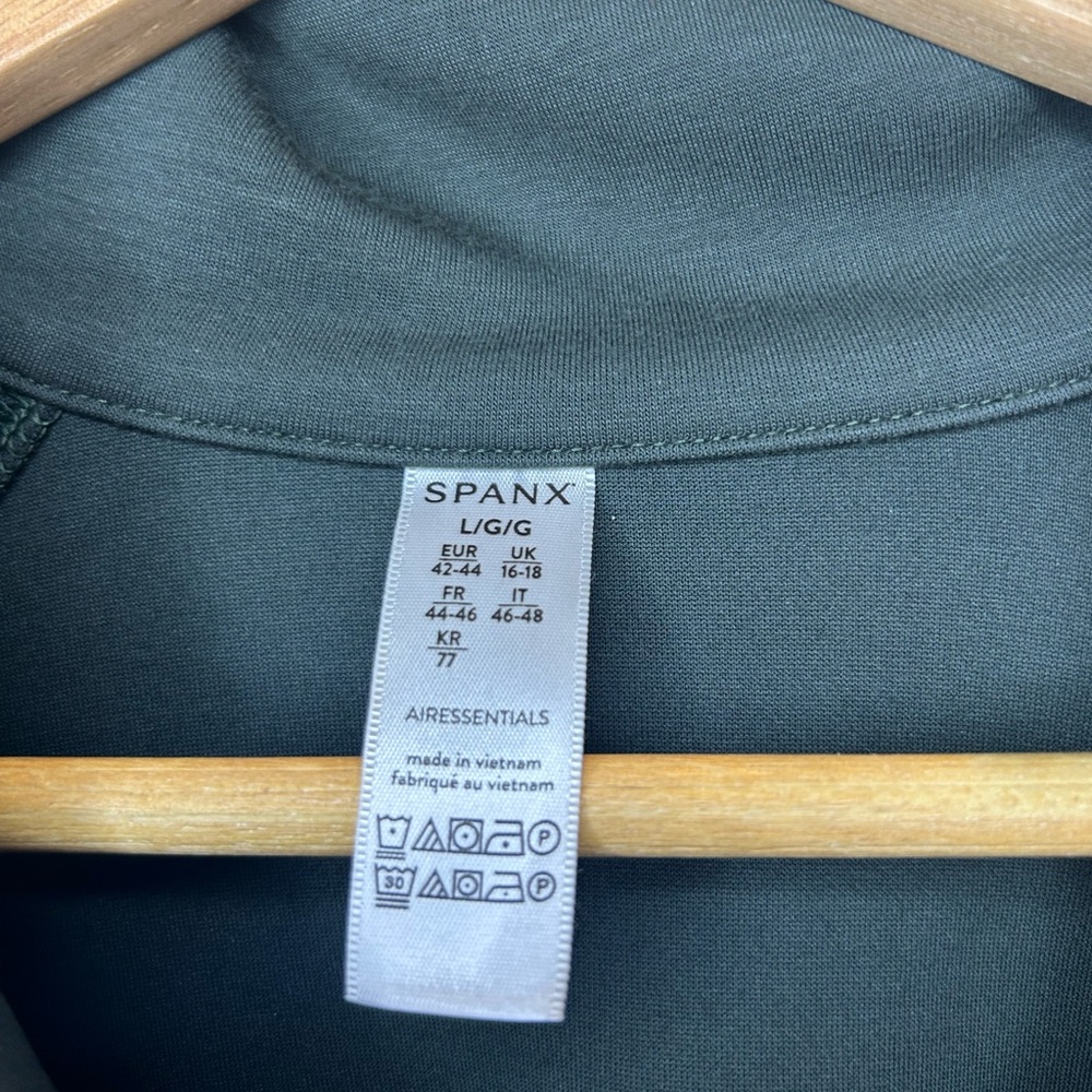 SPANX AirEssentials Half Zip Dark Palm Luxurious Soft Comfortable Size L - Picture 7 of 7